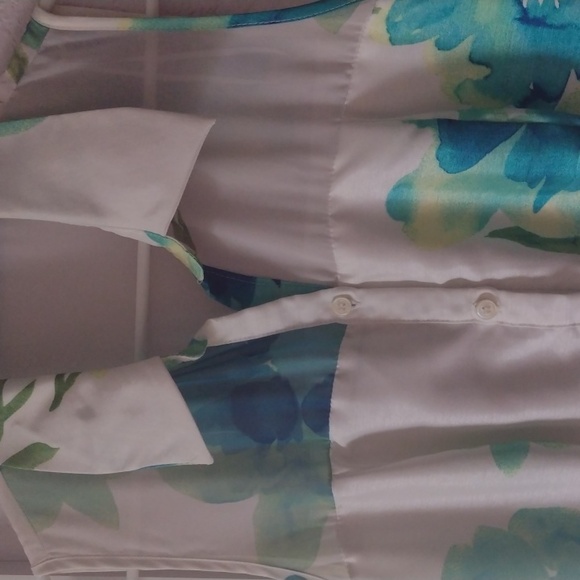 Beautiful green and white dress - Picture 2 of 6